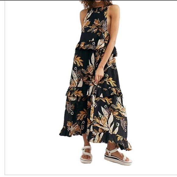 Free People Dresses & Skirts - EUC Anita black floral tiered halter maxi dress